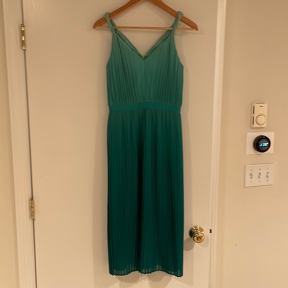banana republic ombre green dress Emerald :: Pleated Ombre Dress